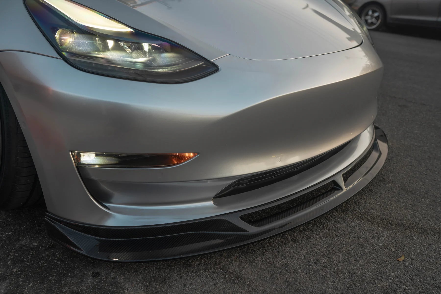 StreetHunter | TESLA MODEL 3 FRONT LIP - plugged in performance