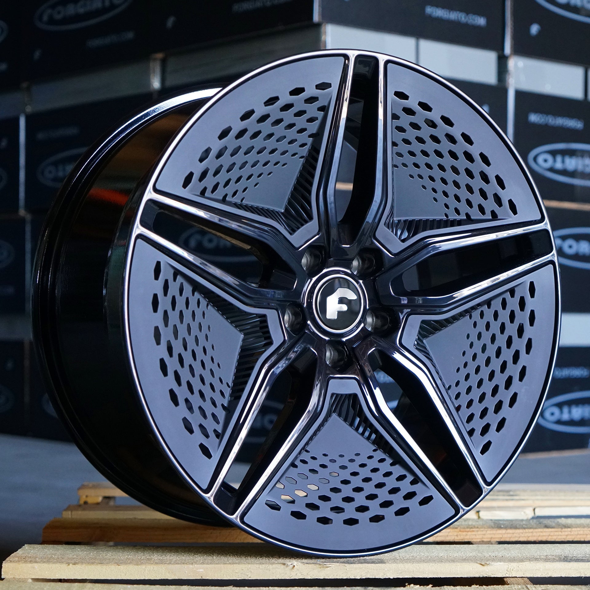 20" Forgiato E Vecolo EV 001 Wheel Set - Model Y - Plugged In Performance